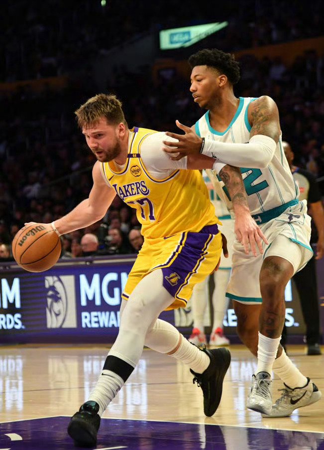 亚洲杯｜东契奇爆冷，排名变化的简单介绍