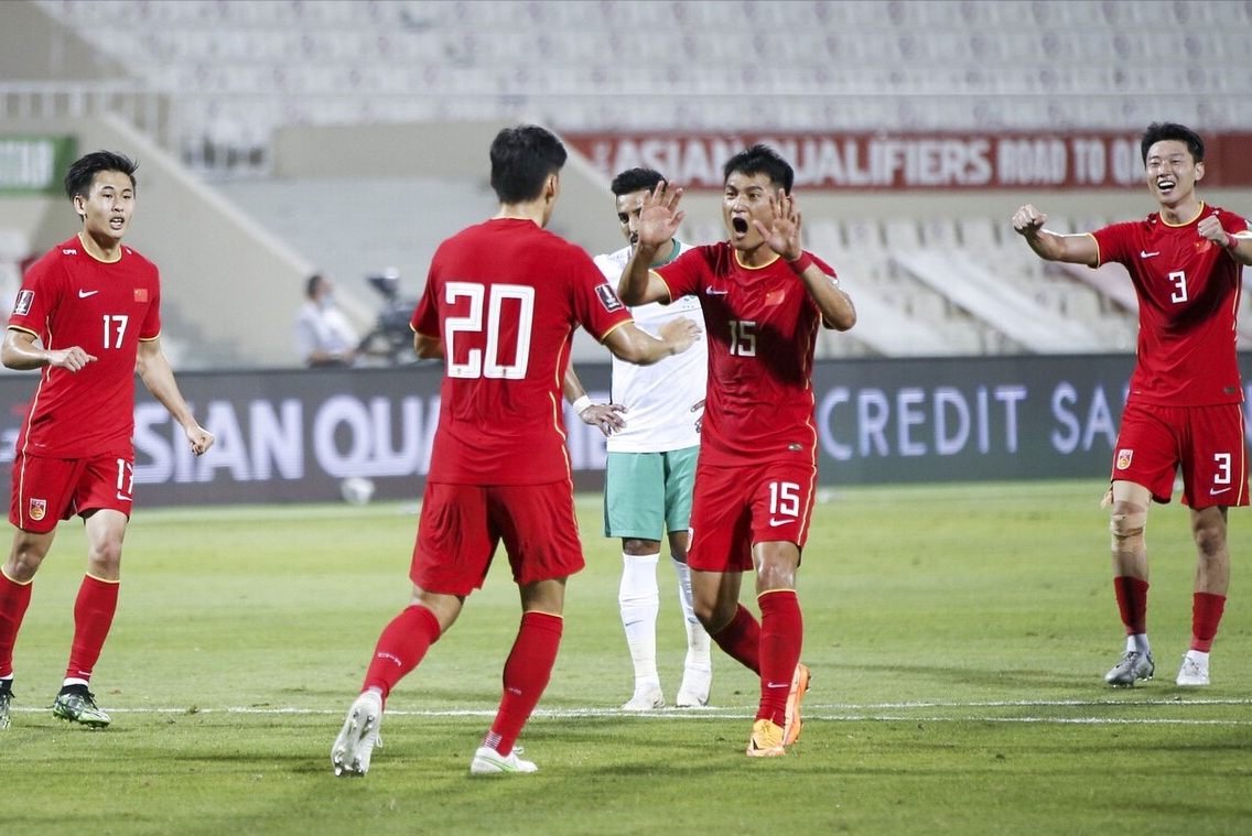 国足战平阿根廷，哈兰德补时绝平意甲