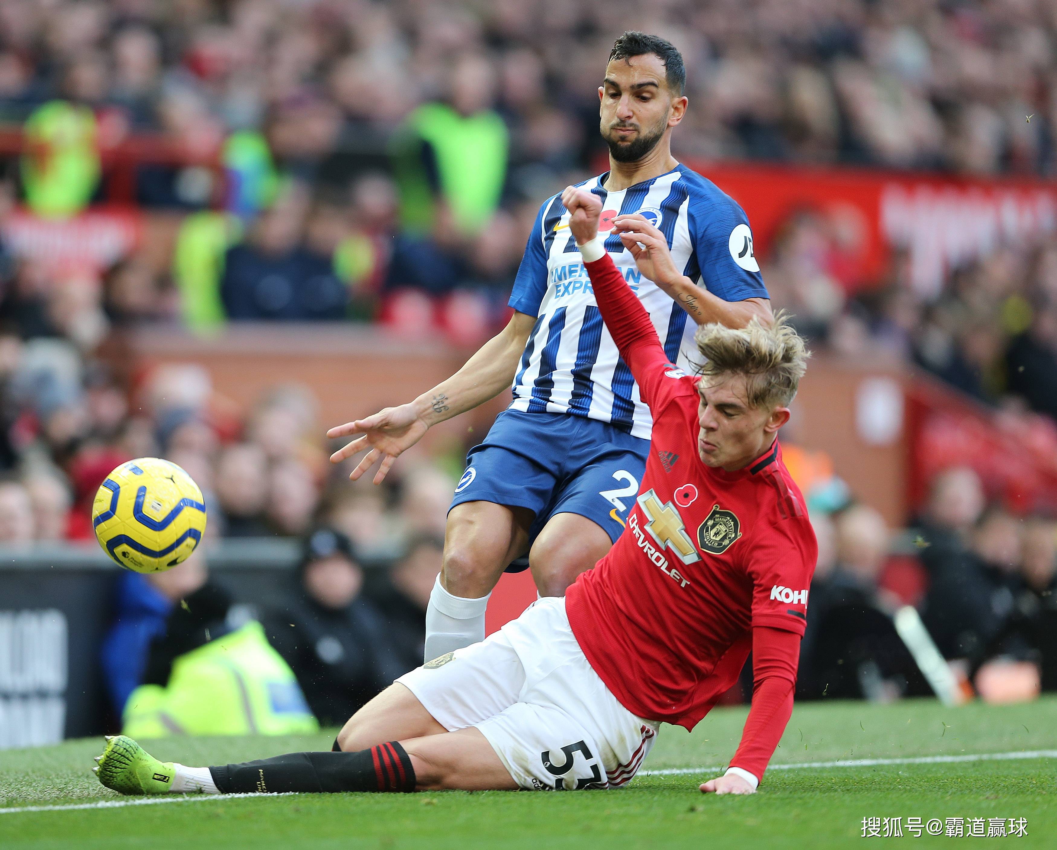 曼联主教练训练球员备战下场比赛 曼联主教练训练球员备战下场比赛