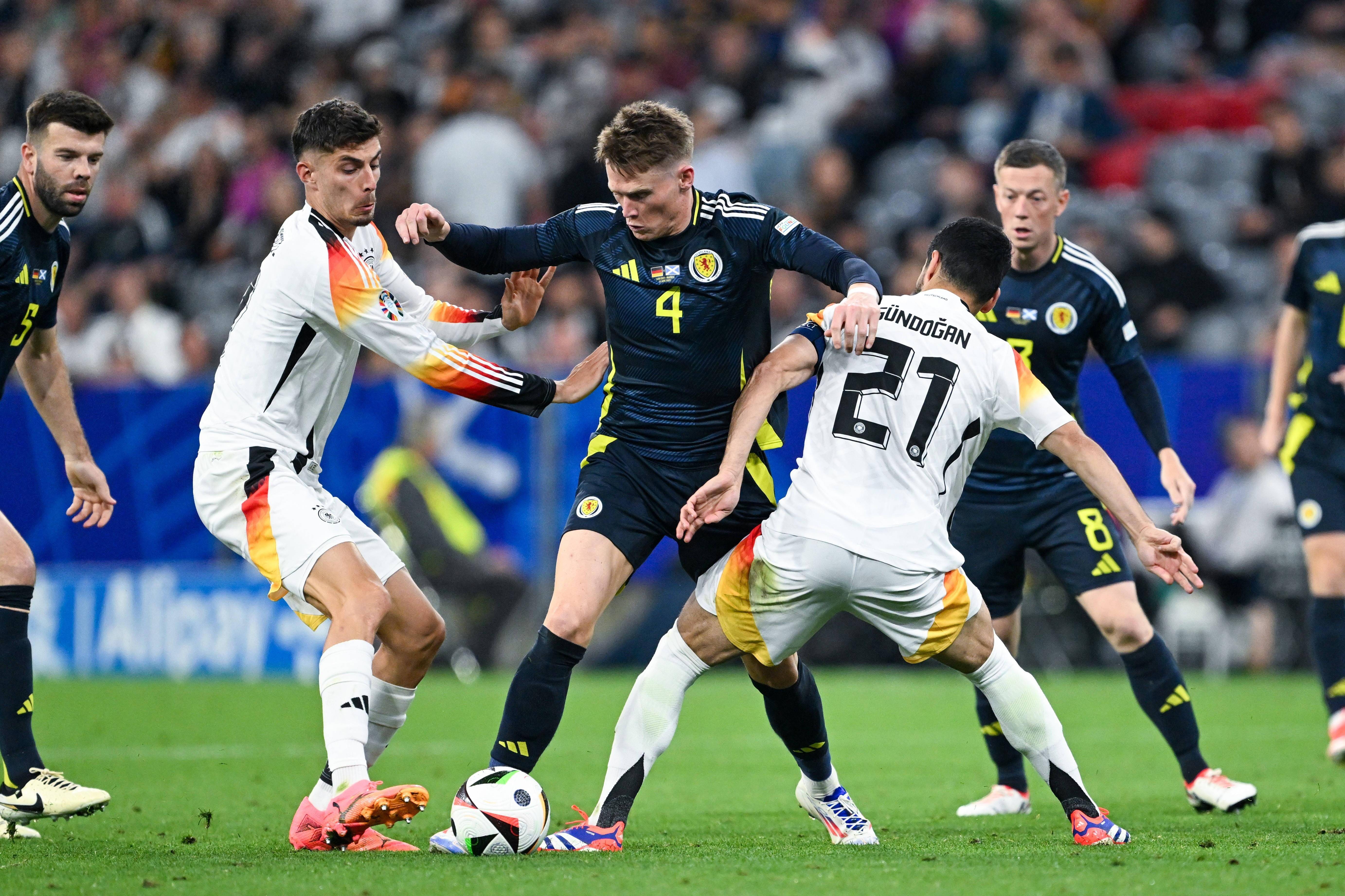 包含保加利亚遗憾出局，无缘晋级欧洲杯淘汰赛的词条