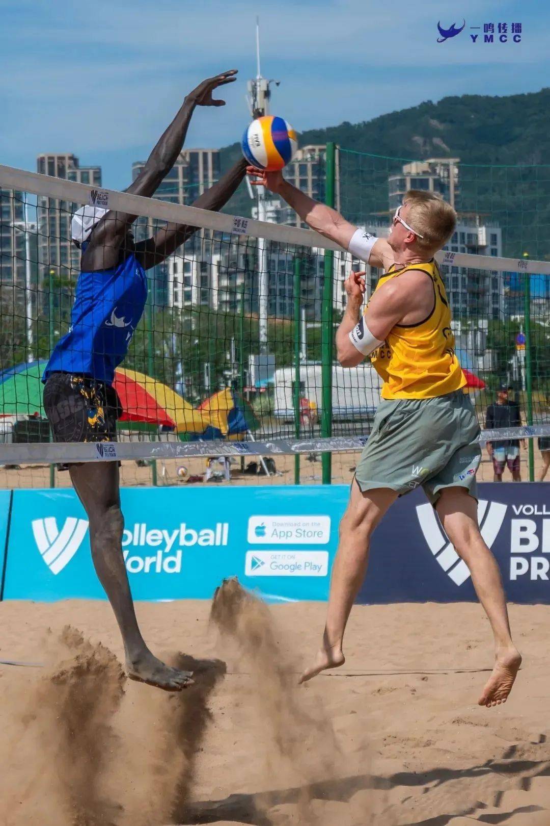 秘鲁选手在沙滩排球比赛中夺冠 秘鲁选手在沙滩排球比赛中夺冠