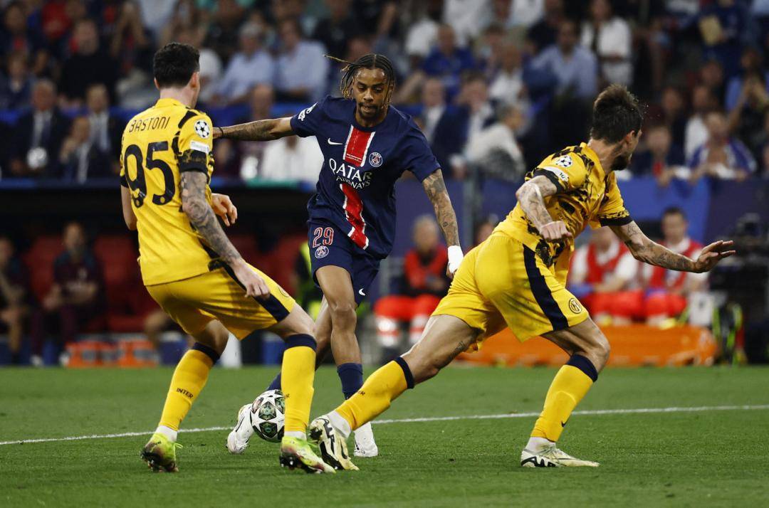 曼城锋线进攻持续火热,备战下一站 曼城锋线进攻持续火热,备战下一站