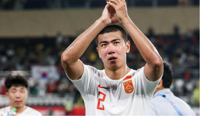 关于伊斯特雷实力崭露头角，主帅赞扬球员表现的信息