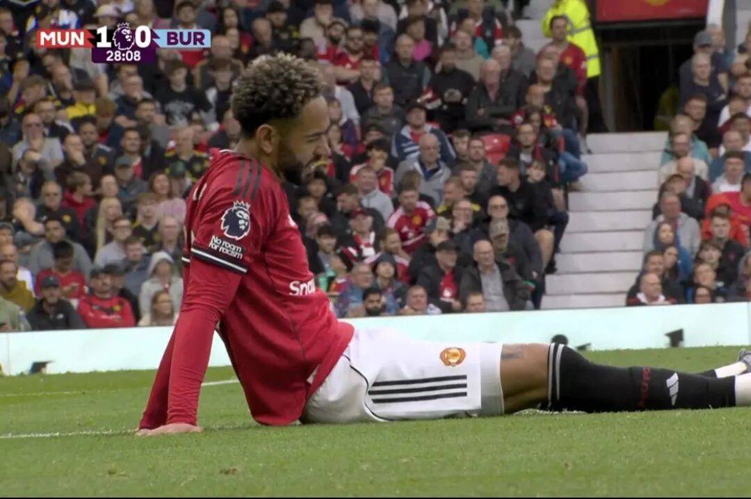 切尔西大将受伤在即，球队深陷危机的简单介绍