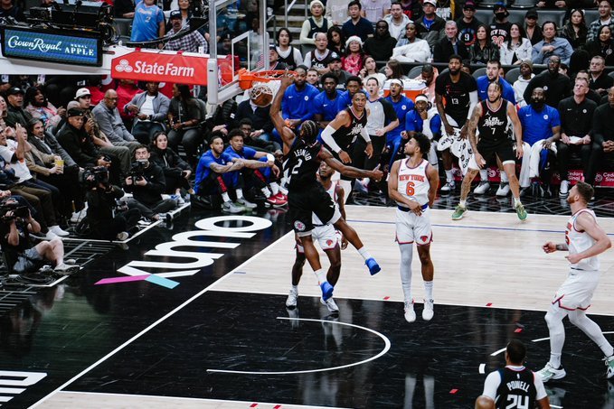 快船战胜尼克斯，继续稳居前列的简单介绍