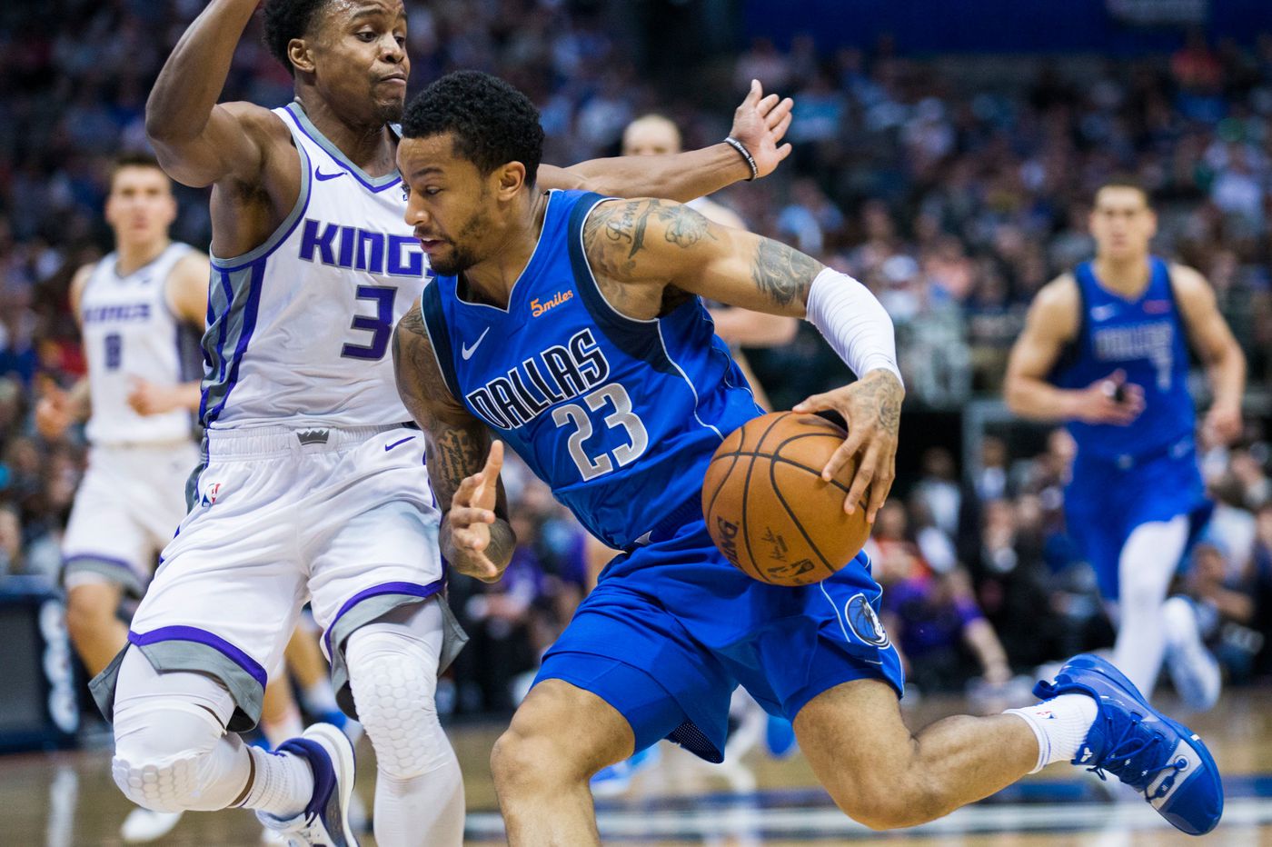 波兰男篮力克独行侠，西蒙斯完成帽子戏法的简单介绍