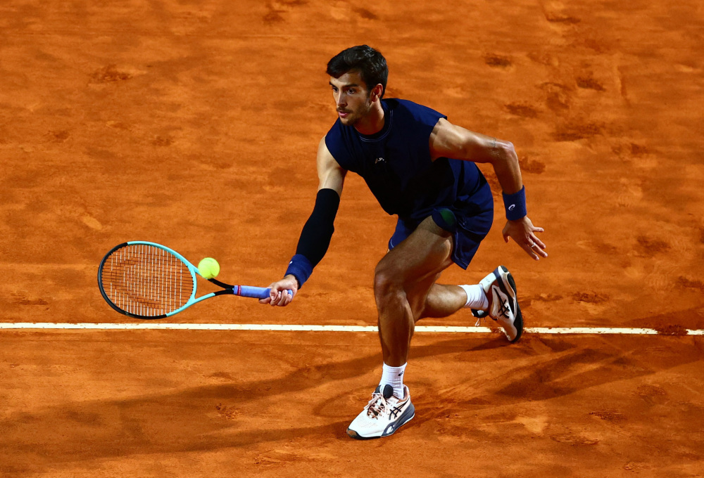 意大利网球队强势日本网球队,穆雷爆发神勇的简单介绍 意大利网球队强势日本网球队,穆雷爆发神勇的简单介绍