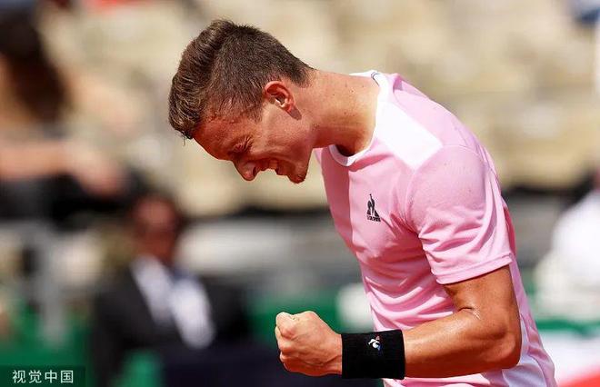 蒙特卡洛大师赛鏖战ATP总决赛，梅德韦杰夫扛起全队