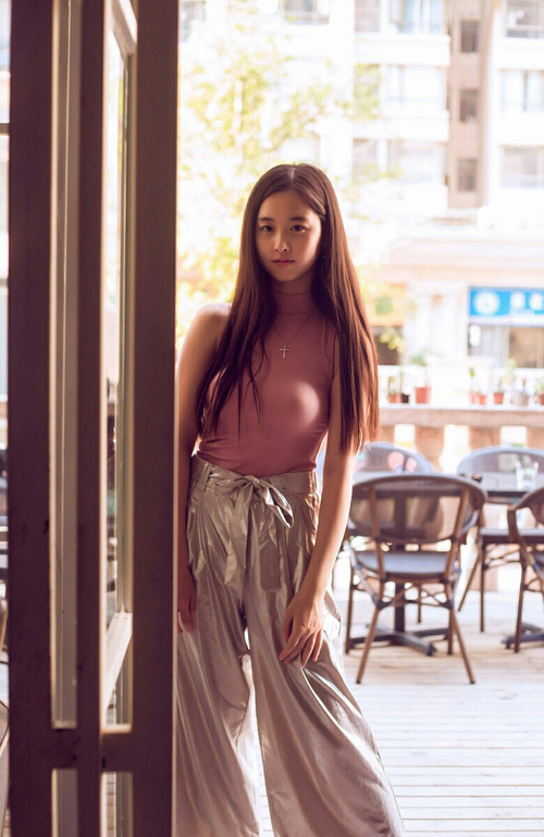 魔术鹈鹕鏖战风云录,塔图姆以篮球演绎西甲国家德比式接管