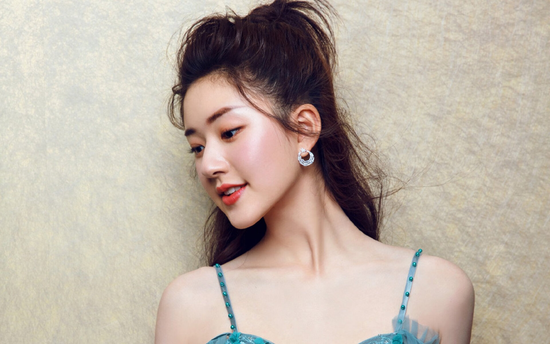 字母哥攻防转换核心引领现代篮球，独行侠横扫浙江队展现实力差距