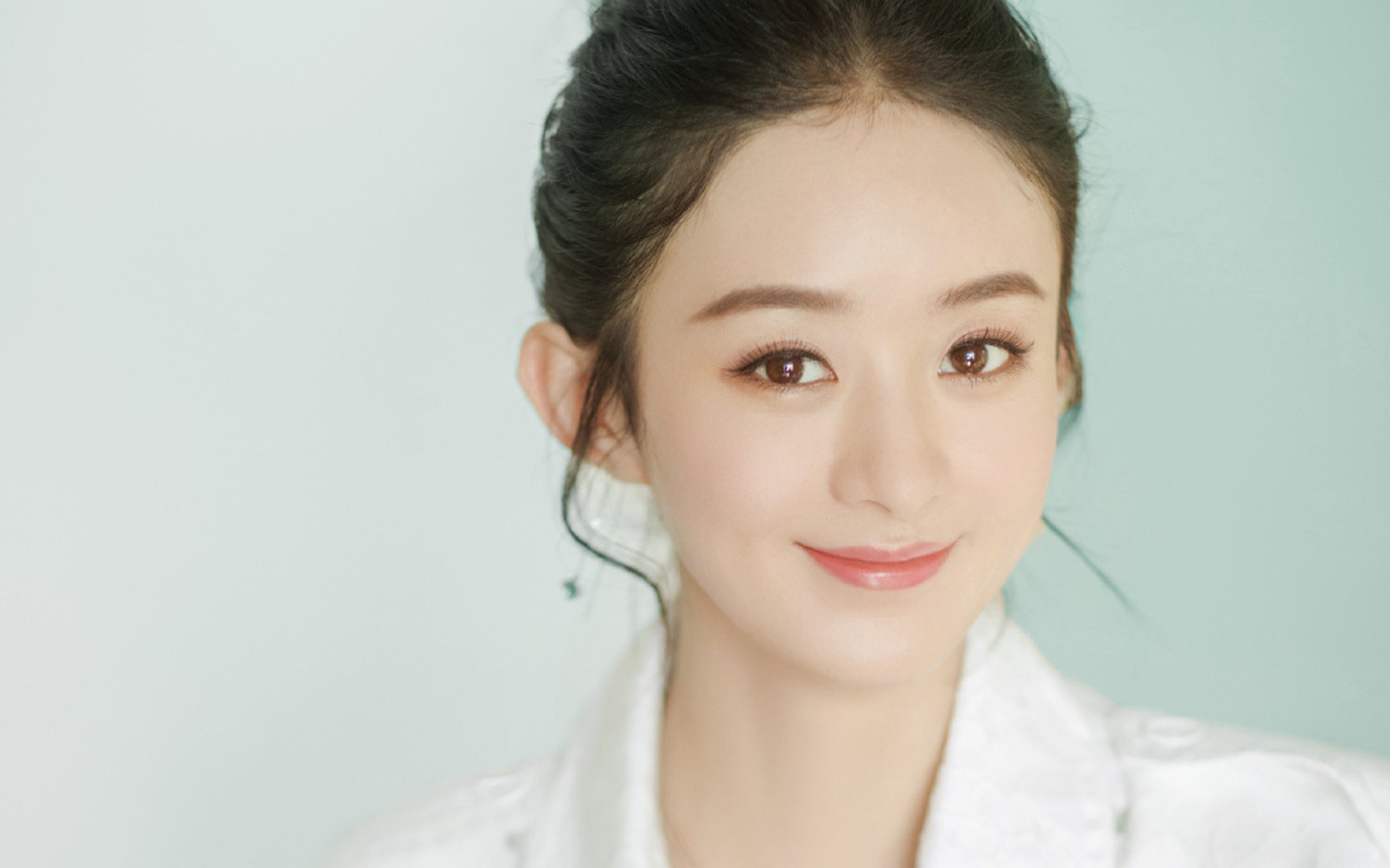 绿翼撕裂天蓝防线,维尼修斯手术刀般切割,爱尔兰战术完胜乌拉圭