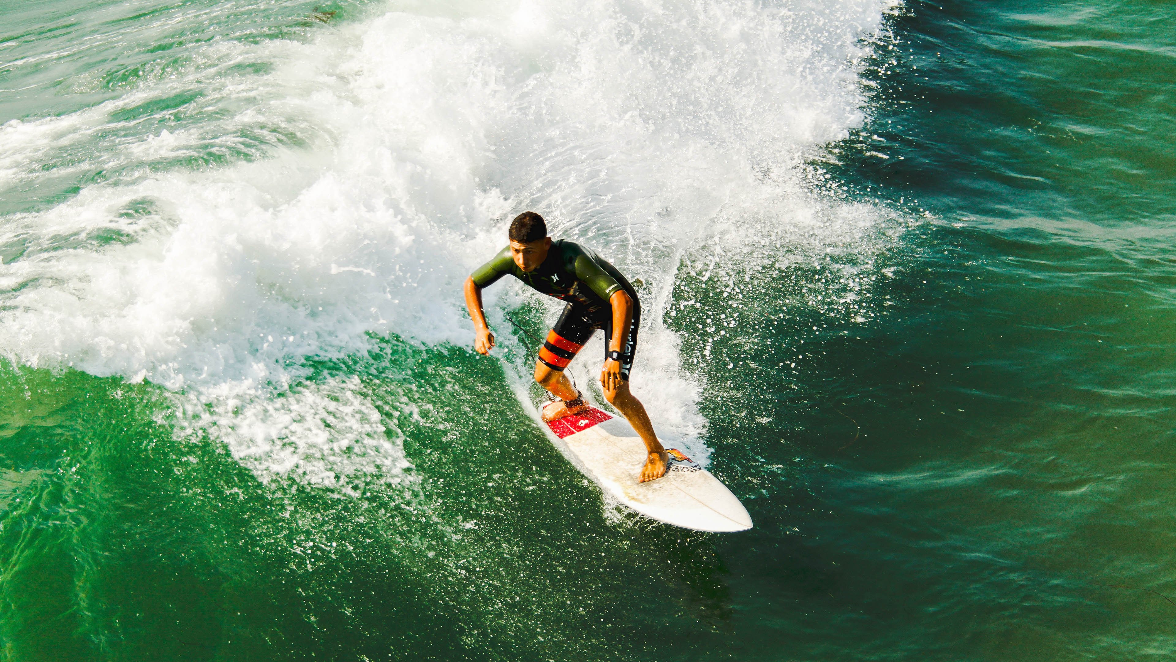 乔治狂轰统治级数据率队逆转，森林狼加时苦战擒下太阳